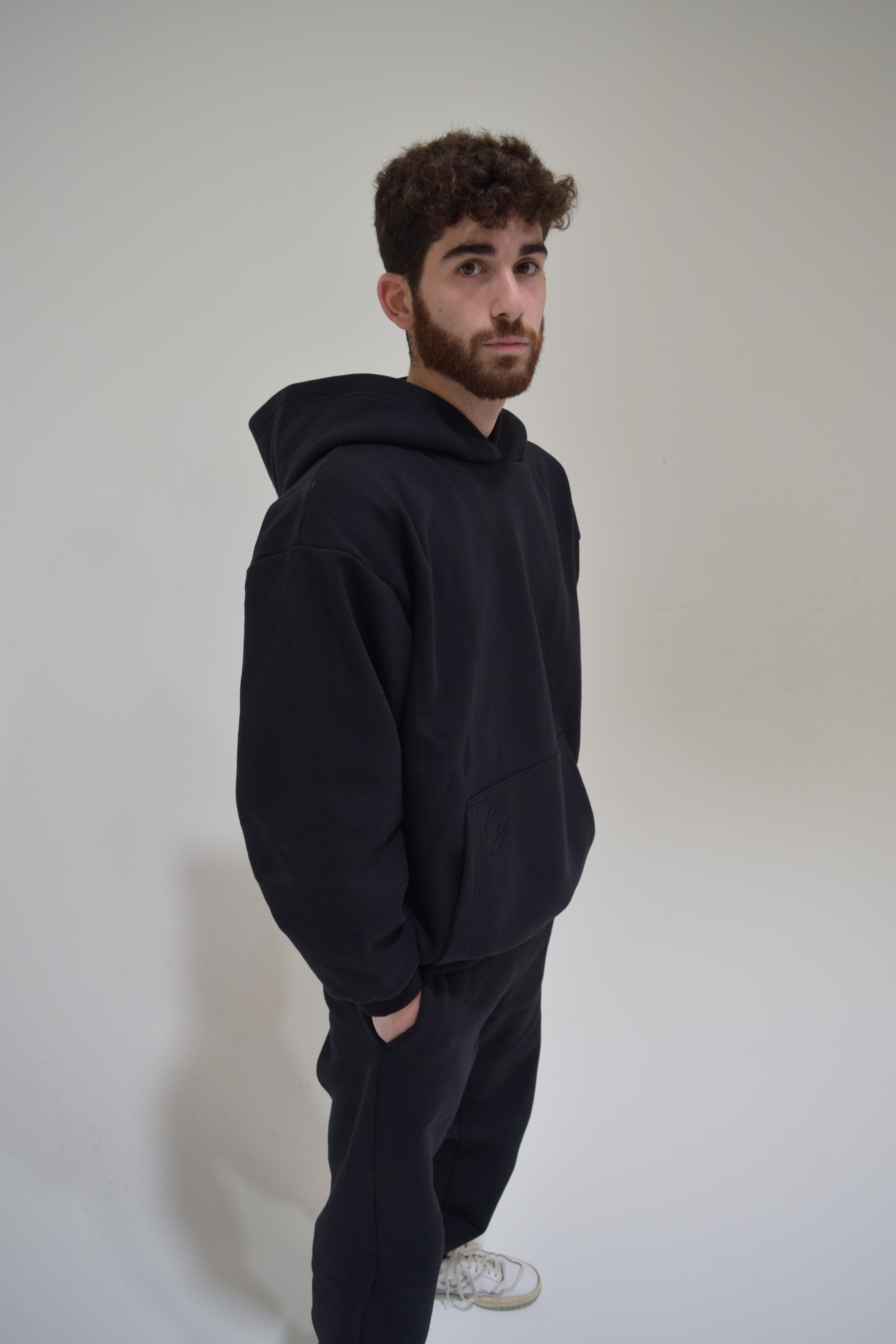 オーバーサイズフーディ― Oversized Hoodie ブラック Oversized Hoodie - Black – Collection Zero
